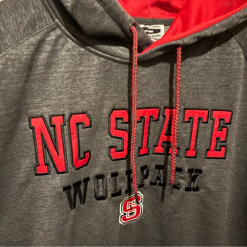NC State Wolfpack Gray Hoodie - Picture 3 of 13